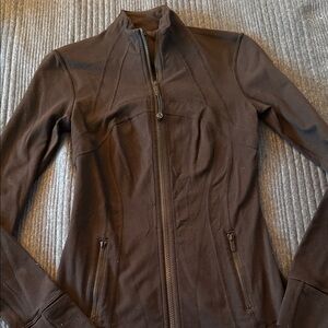 Luluelmon define jacket size 4 black